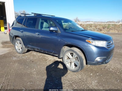 TOYOTA HIGHLANDER 2013