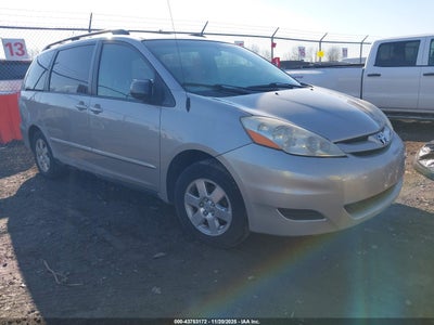 TOYOTA SIENNA 2008