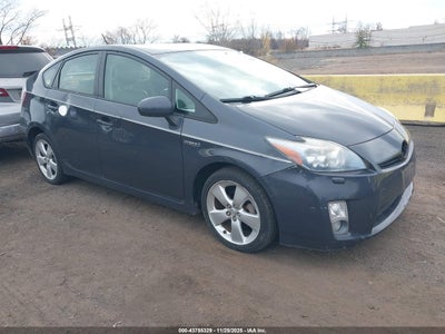 TOYOTA PRIUS 2011
