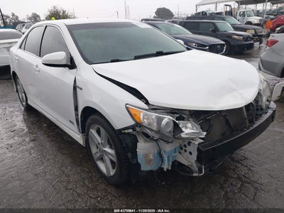 TOYOTA CAMRY HYBRID 2014