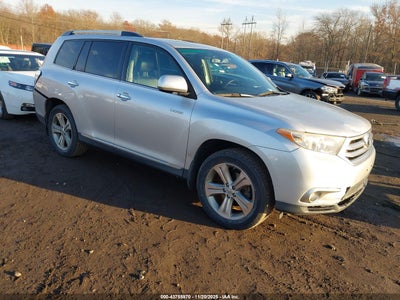 TOYOTA HIGHLANDER 2011