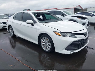 TOYOTA CAMRY 2018