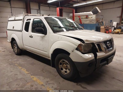 NISSAN FRONTIER 2017