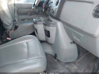 FORD ECONOLINE 2011