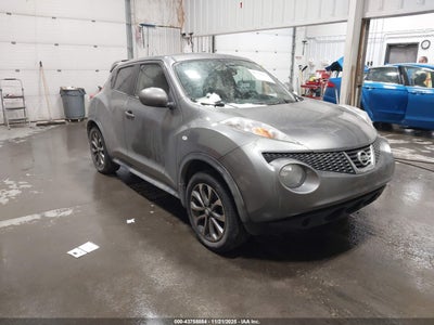 NISSAN JUKE 2011