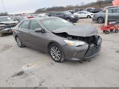 TOYOTA CAMRY HYBRID 2017