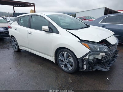 NISSAN LEAF 2021
