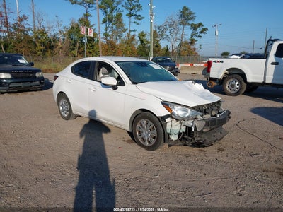 TOYOTA YARIS 2020