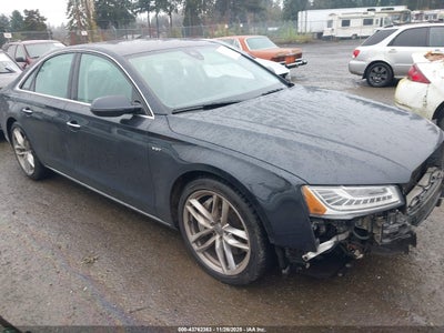 AUDI A8 2015