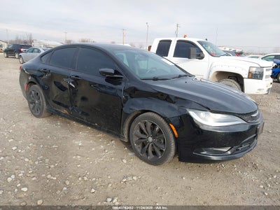 CHRYSLER 200 2015