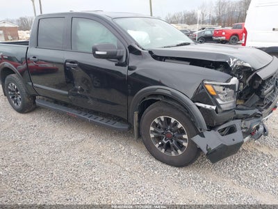 NISSAN TITAN 2024