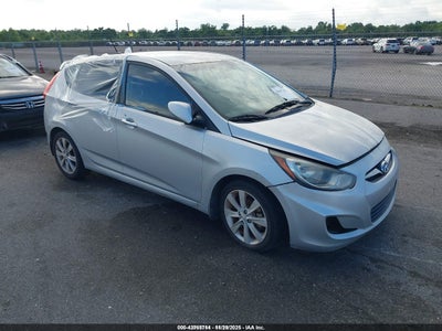 HYUNDAI ACCENT 2012
