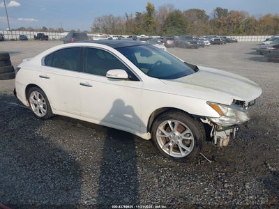 NISSAN MAXIMA 2012