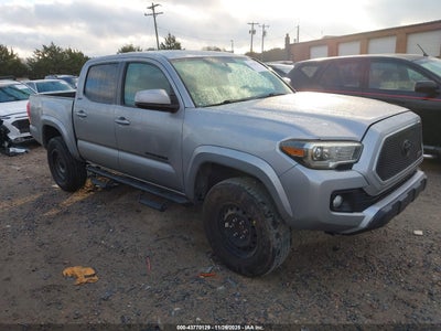 TOYOTA TACOMA 2017