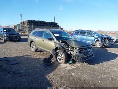 SUBARU OUTBACK 2025