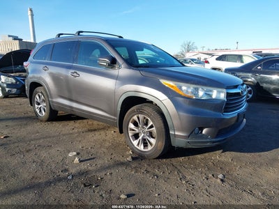 TOYOTA HIGHLANDER 2016