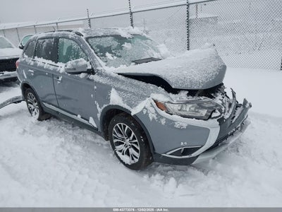 MITSUBISHI OUTLANDER 2016