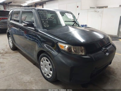 SCION XB 2012