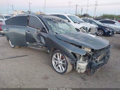 NISSAN MAXIMA 2010