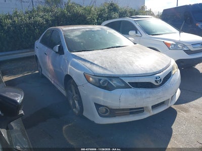 TOYOTA CAMRY 2014