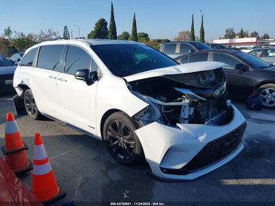 TOYOTA SIENNA 2021