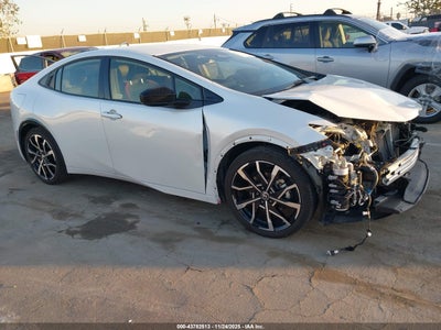 TOYOTA PRIUS PRIME 2024