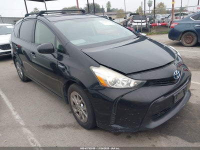 TOYOTA PRIUS V 2015