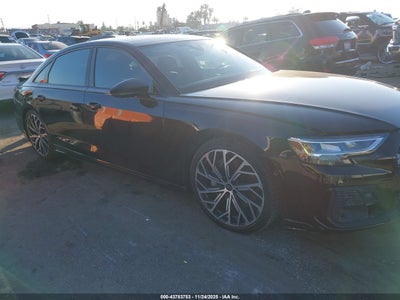 AUDI A8 2024