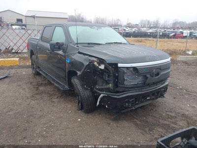 FORD F-150 LIGHTNING 2025