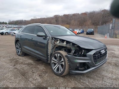 AUDI Q8 2022