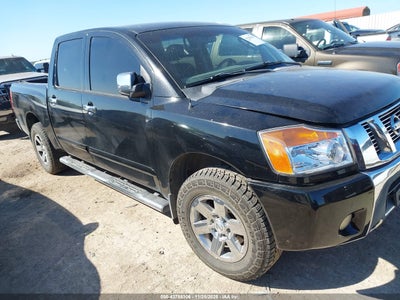 NISSAN TITAN 2011