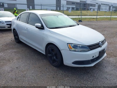 VOLKSWAGEN JETTA 2013