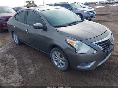 NISSAN VERSA 2015