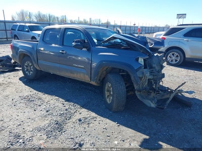TOYOTA TACOMA 2018
