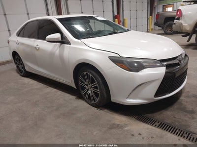 TOYOTA CAMRY 2016