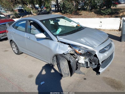 HYUNDAI ACCENT 2013
