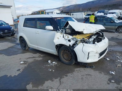 SCION XB 2013