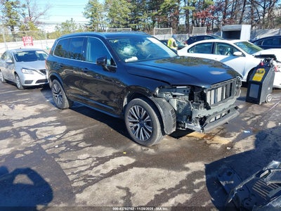 VOLVO XC90 2022
