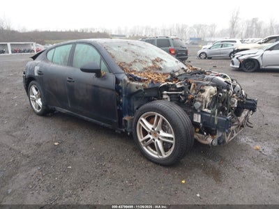 PORSCHE PANAMERA 2016