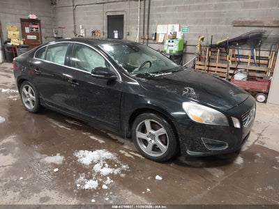 VOLVO S60 2012