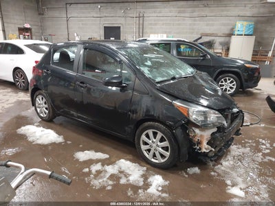 TOYOTA YARIS 2016
