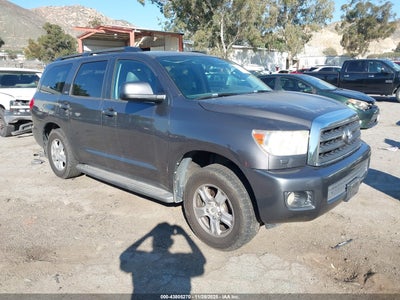 TOYOTA SEQUOIA 2013