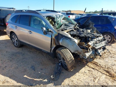 SUBARU OUTBACK 2019