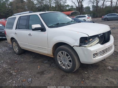 LINCOLN NAVIGATOR 2011