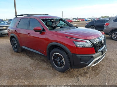 NISSAN PATHFINDER 2025