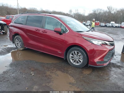 TOYOTA SIENNA 2021