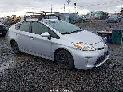 TOYOTA PRIUS 2015