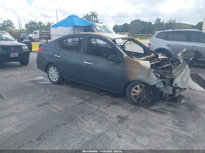 NISSAN VERSA 2017