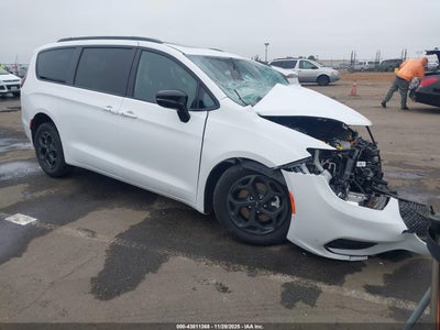 CHRYSLER PACIFICA HYBRID 2025