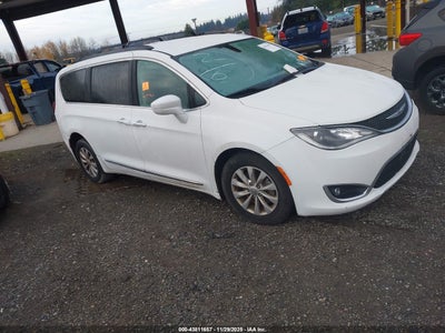 CHRYSLER PACIFICA 2017